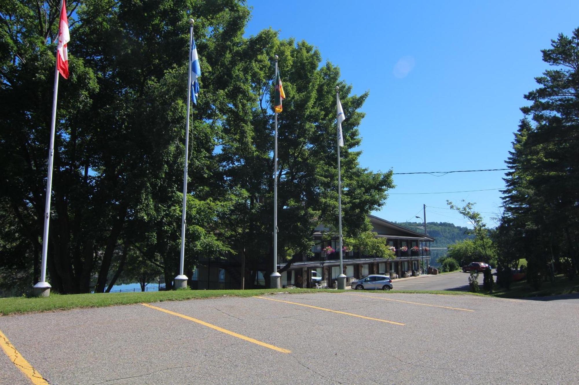 Motel Panoramique Chicoutimi Buitenkant foto