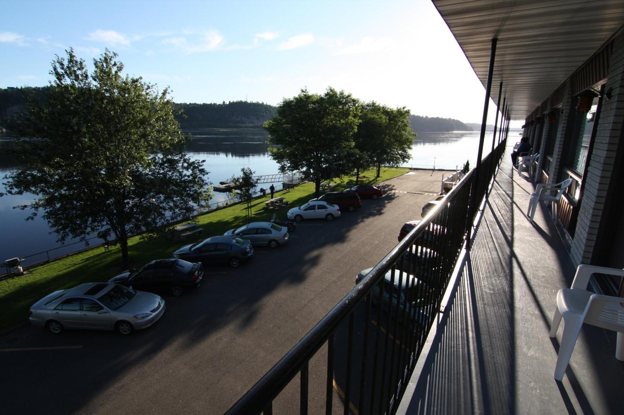 Motel Panoramique Chicoutimi Buitenkant foto